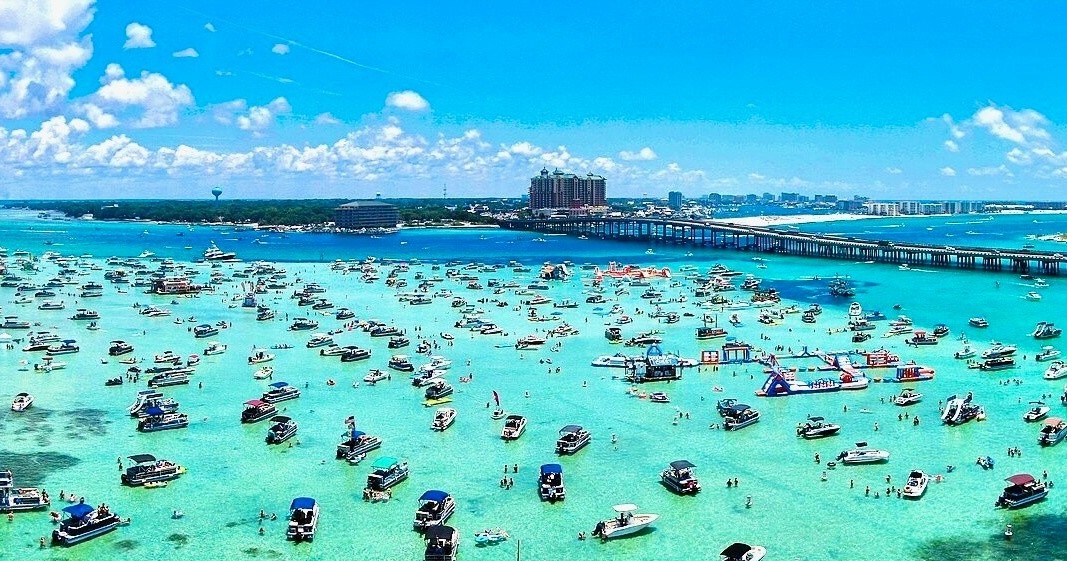 Destin Boat Tours, Florida: Crab Island, Dolphins, Speedboats & Night Cruises
