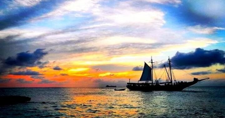 Aruba Boat Tours: Pirate Ships, Sunset Sailing, Snorkeling & Luxury Catamarans